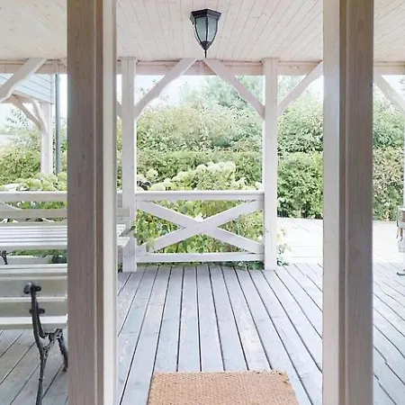 Gorgeous In With Heated Swimming Pool *