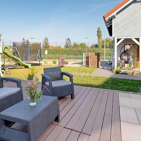 Feriehus Gorgeous In With Heated Swimming Pool *