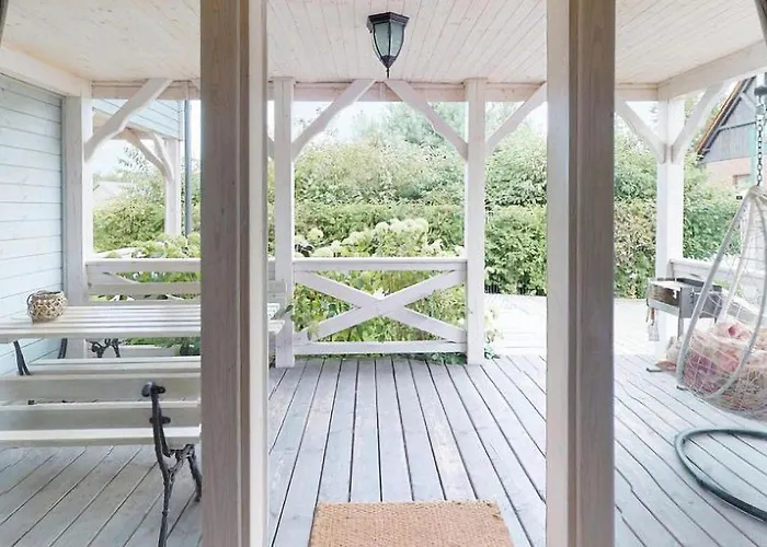 2 Bedroom Pet Friendly In *